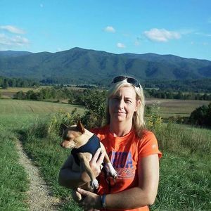 Meet your Posher, Carrie